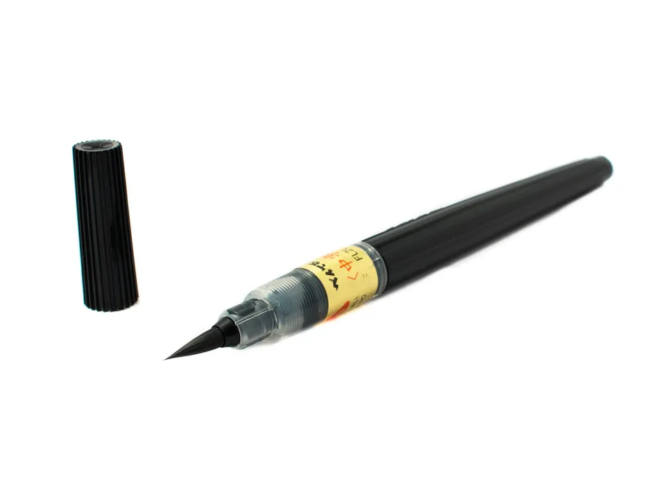 pentel-pocket-brush-fude-pen-pennarello-brush-ricaricabile-nero-punta-larga image 1