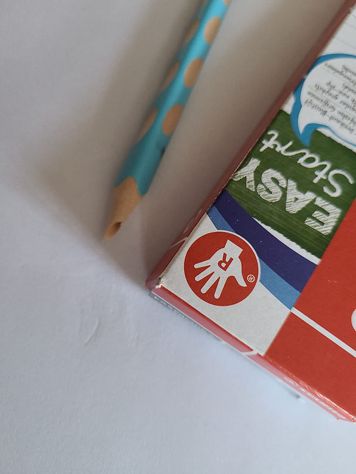 La matita perfetta per la scuola primaria che unisce ergonomia vera, mina resistente e scrittura fluida per ore