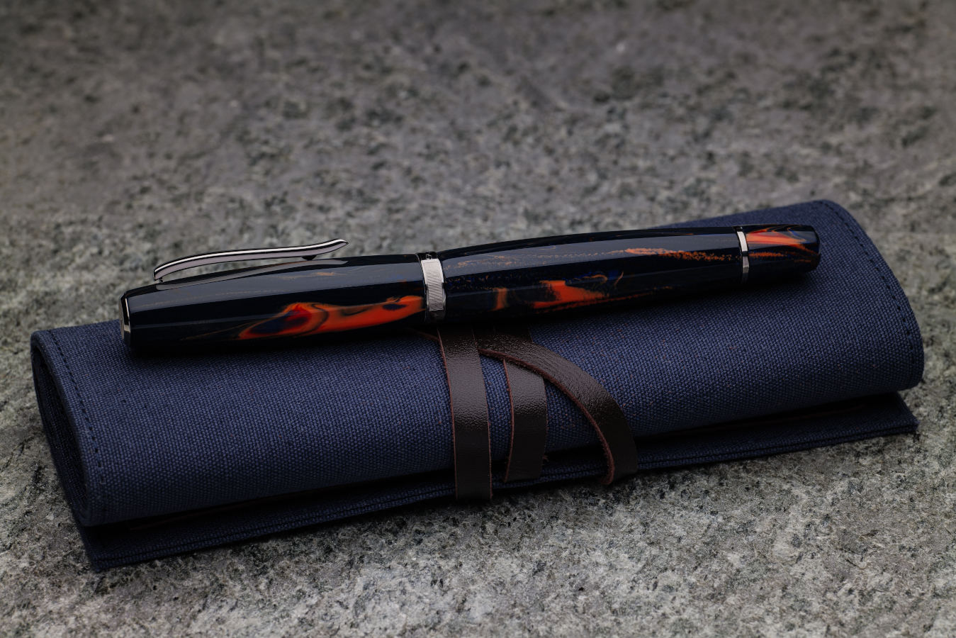scribo-feel-blu-califfo-penna-stilografica-finiture-rutenio image 2