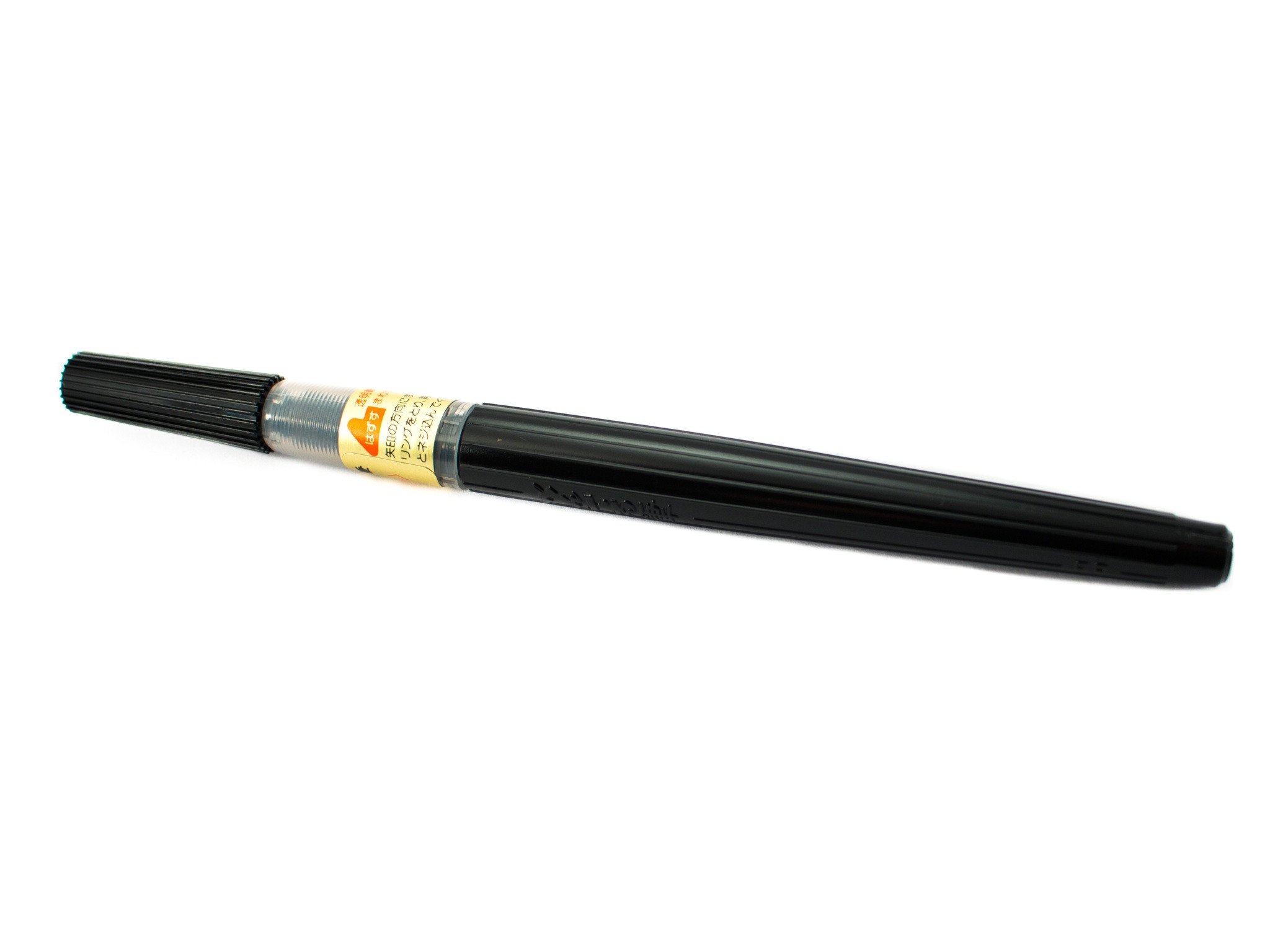 pentel-pocket-brush-fude-pen-pennarello-brush-ricaricabile-nero-punta-larga image 3