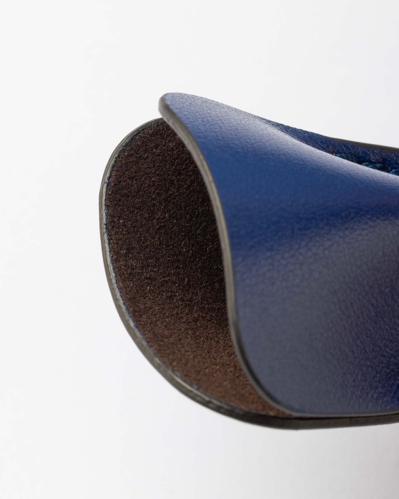 scribo-astuzen-pochette-in-pelle-blu-pop-porta-penne image 2