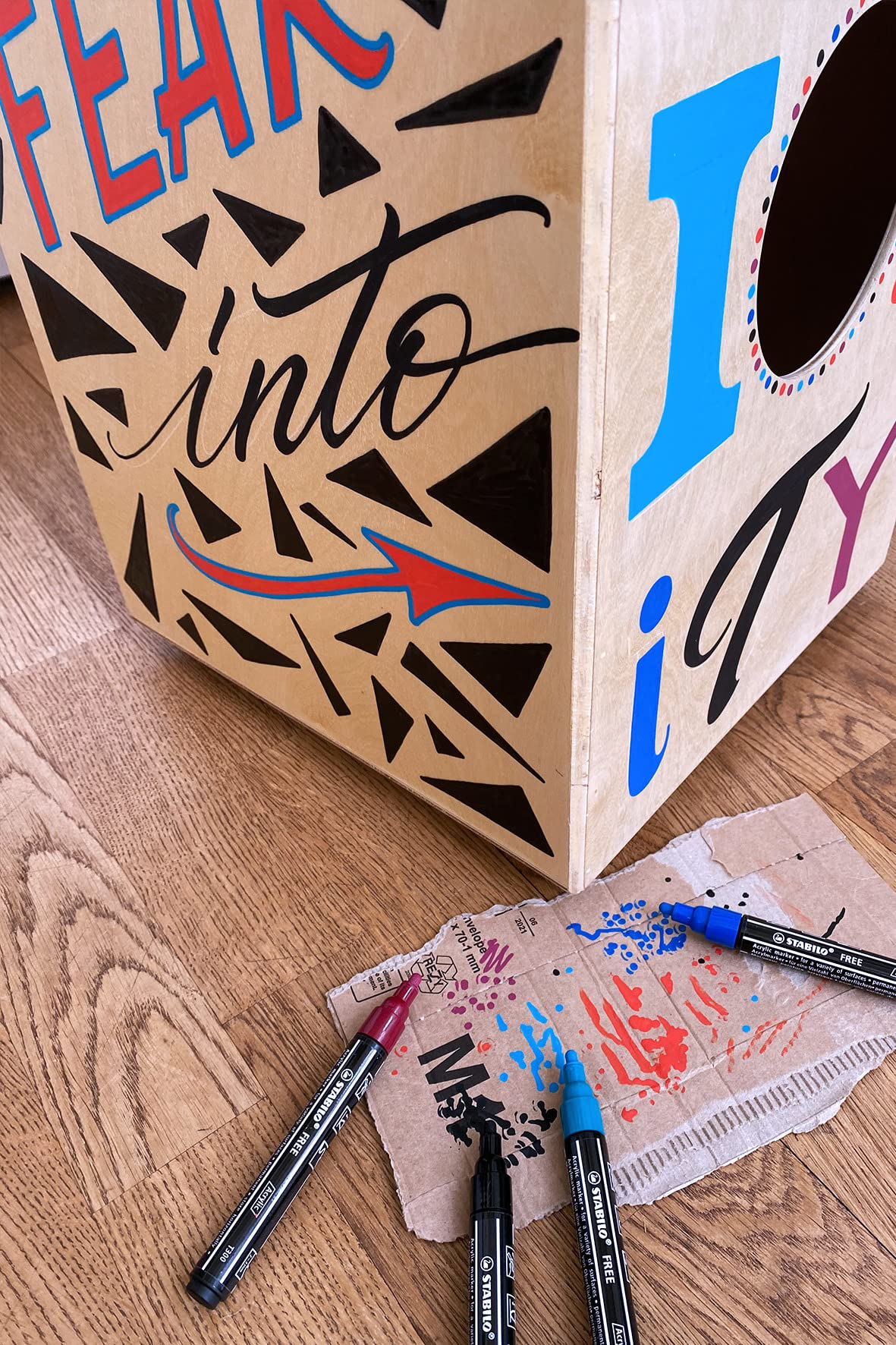 stabilo-free-acrylic-t300-marker-acrilico-punta-rotonda-2-3-mm-confezione-da-5-r image 4